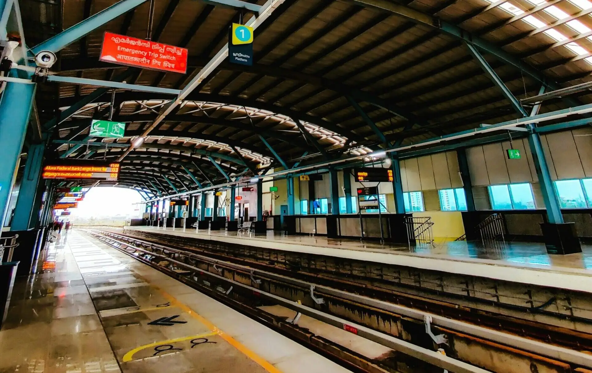 Sewa Mobil Hiace Medan