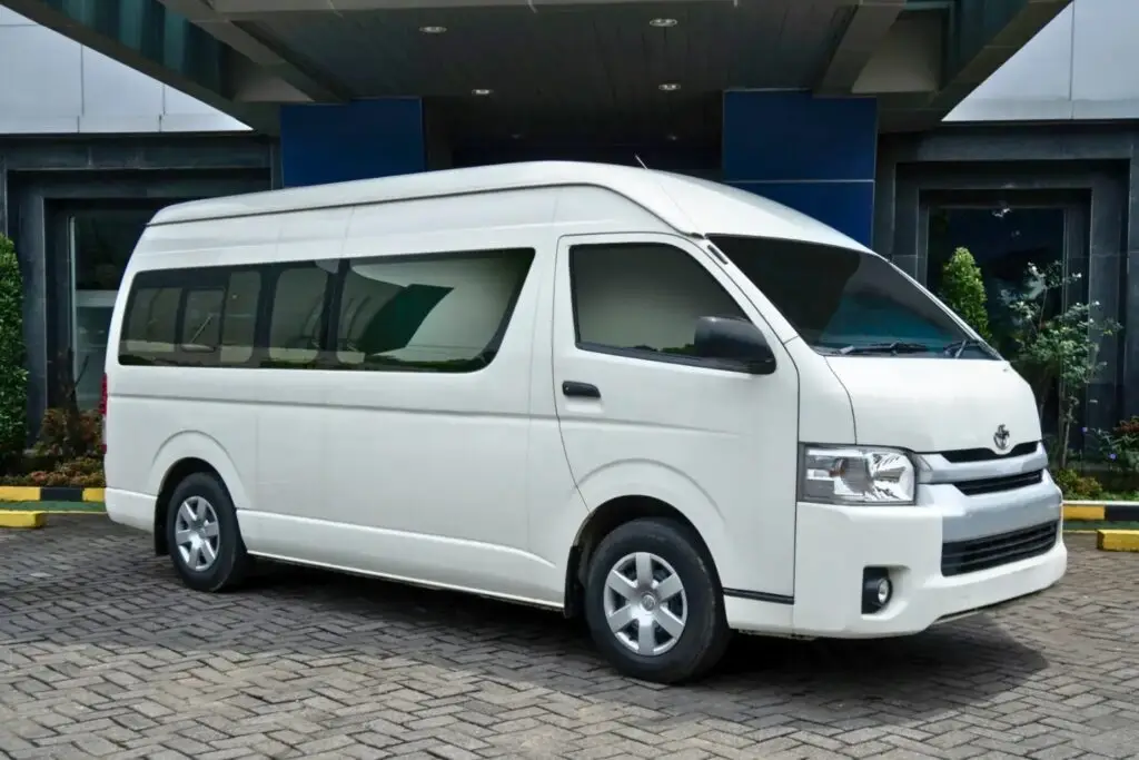 Sewa Mobil Hiace Medan